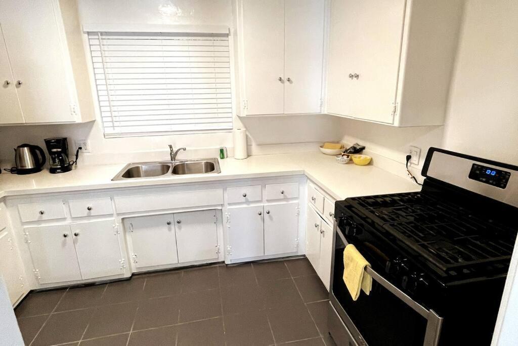Hollywood Business Apartments 로스앤젤레스 외부 사진