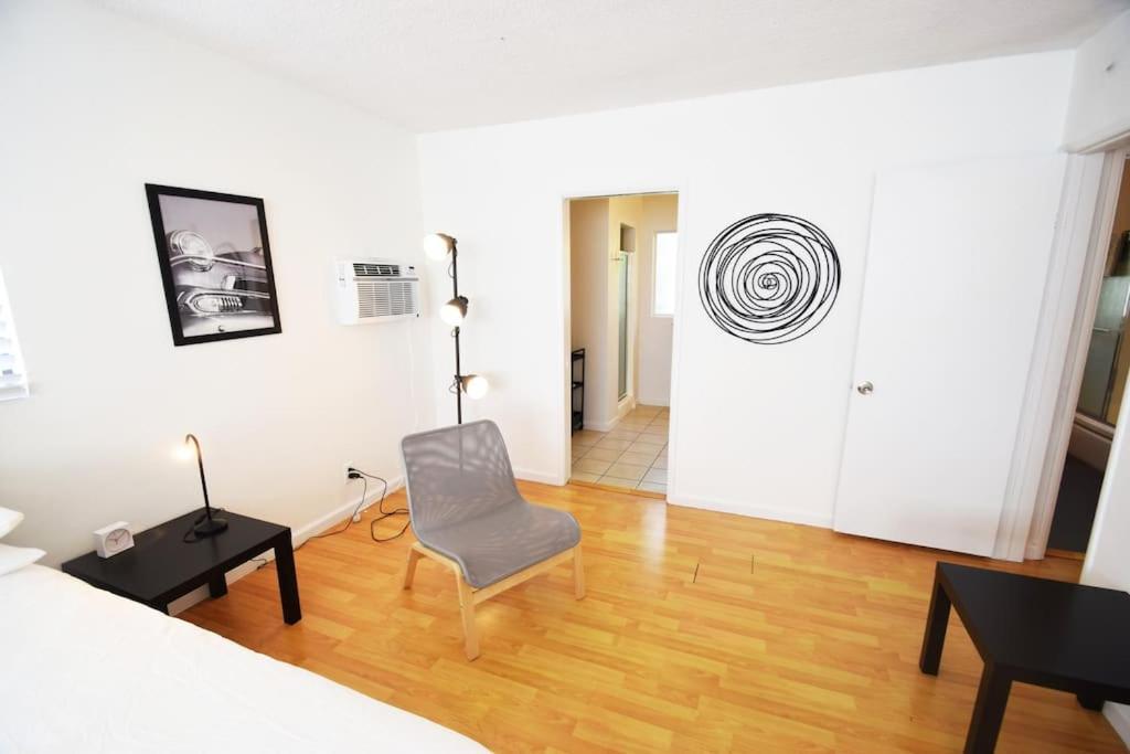 Hollywood Business Apartments 로스앤젤레스 외부 사진